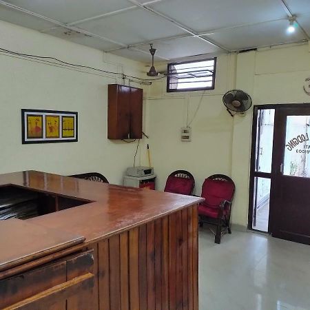 גווהטי Chandrupal Lodging מראה חיצוני תמונה